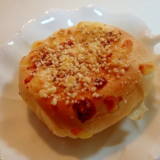 タルタル＆セサミ＆パルメザンチーズでカレーパン